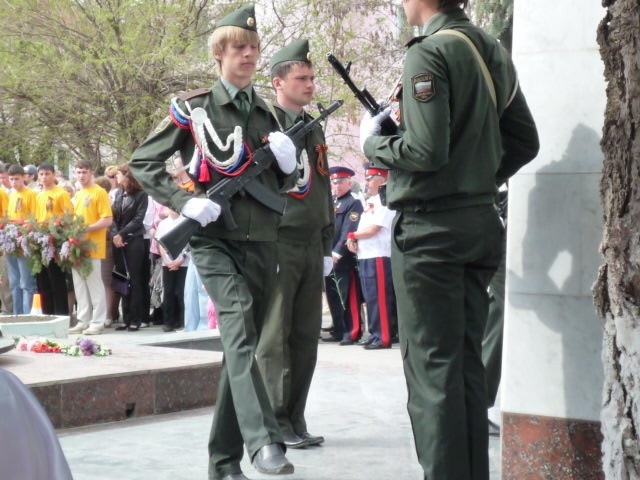 9 МАЯ 2010г. Смена караула.