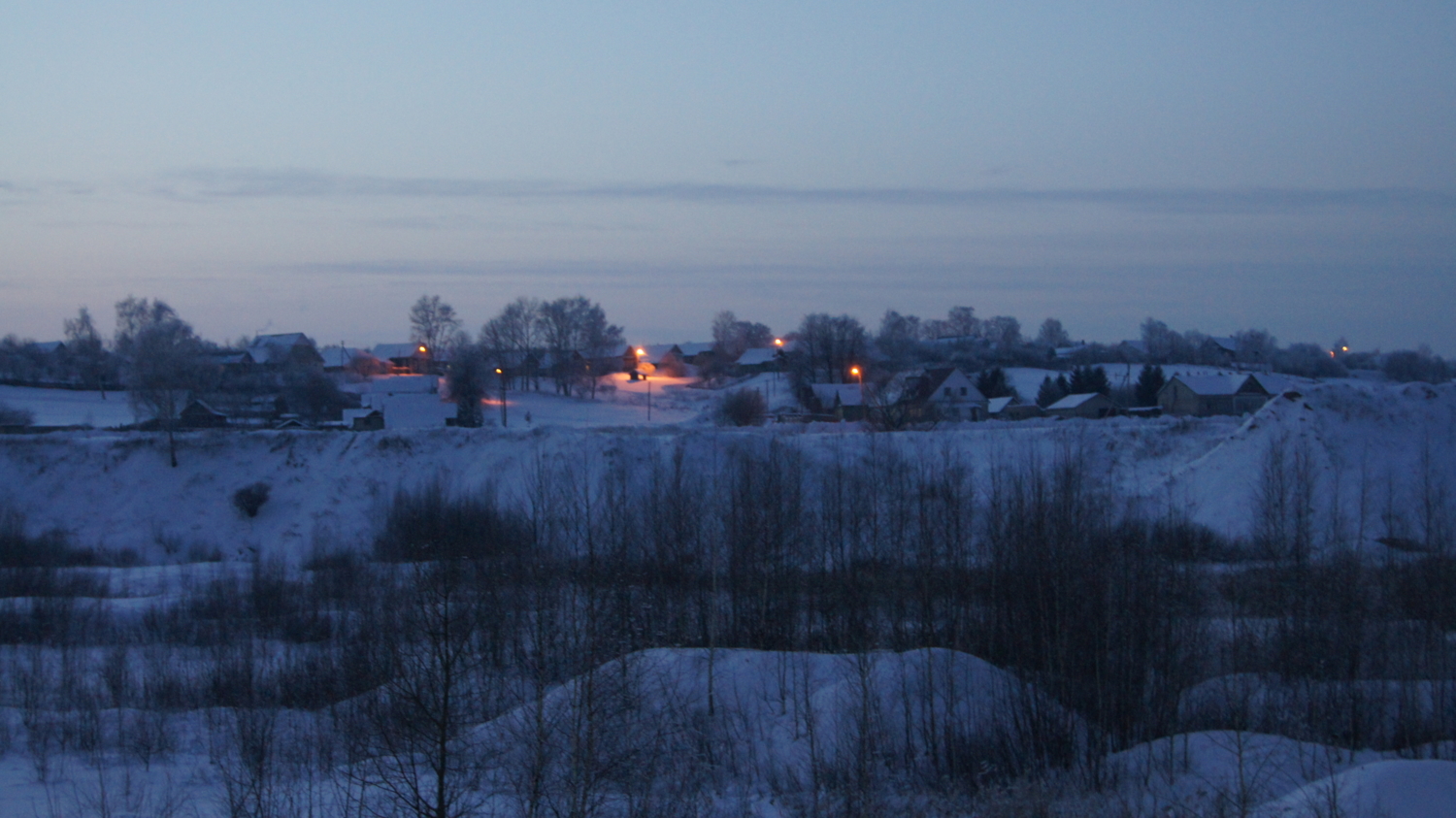 зимний вечер в деревеньке