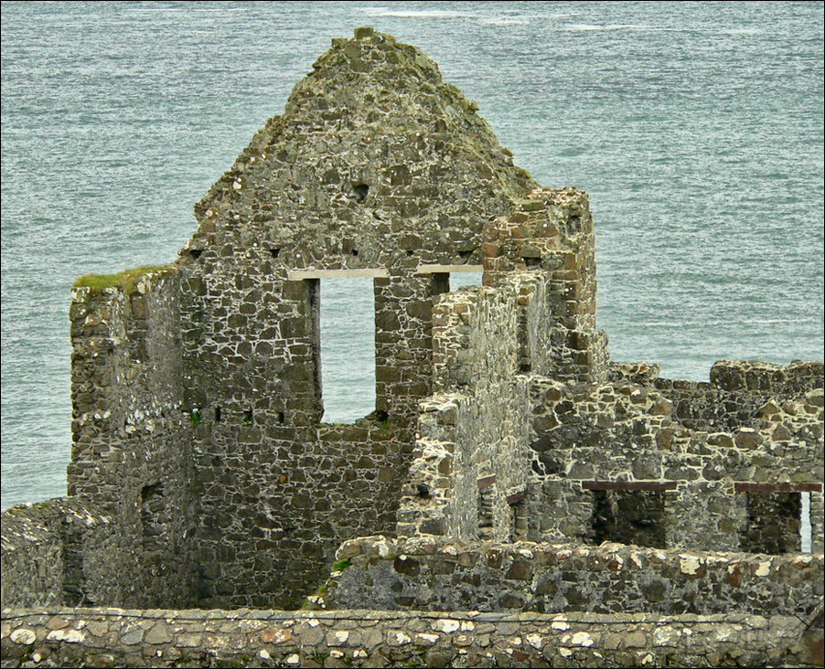 Руины замка в Англии