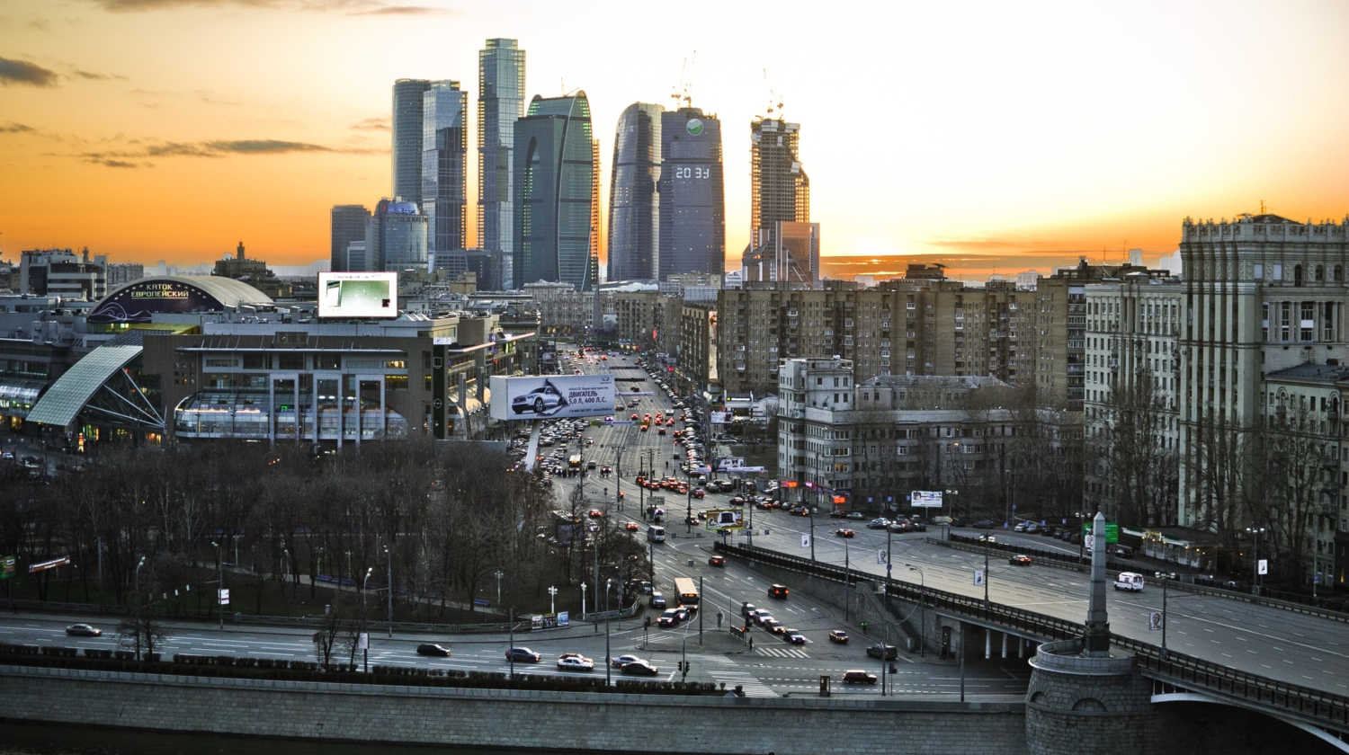 Закат в городе