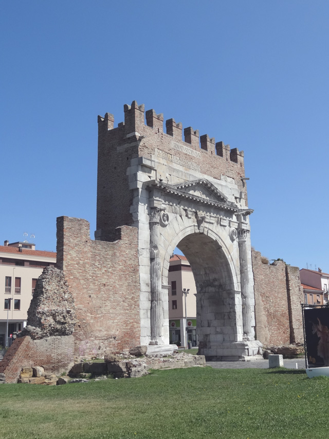 Arco D'Augusto