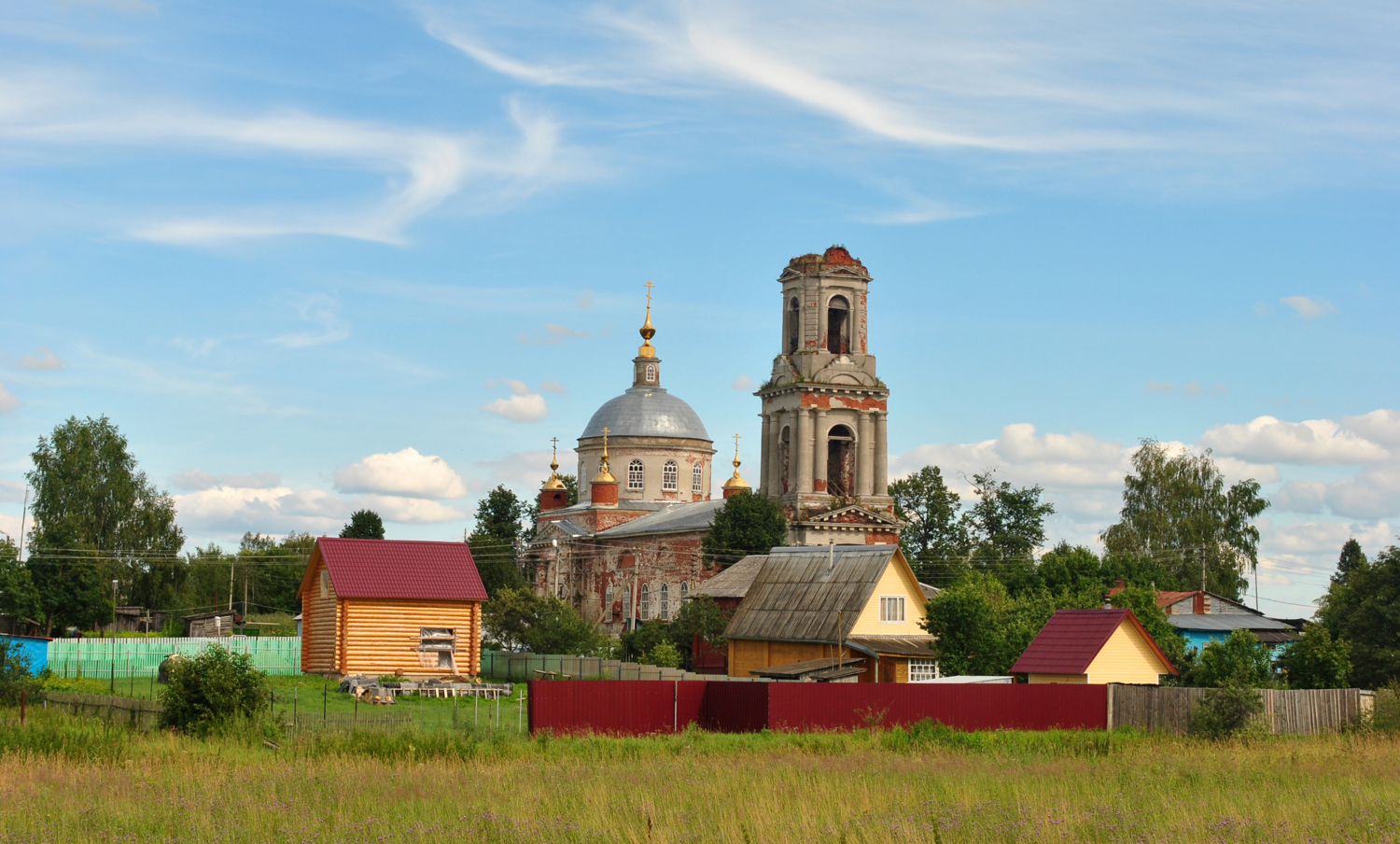 Деревенский храм.