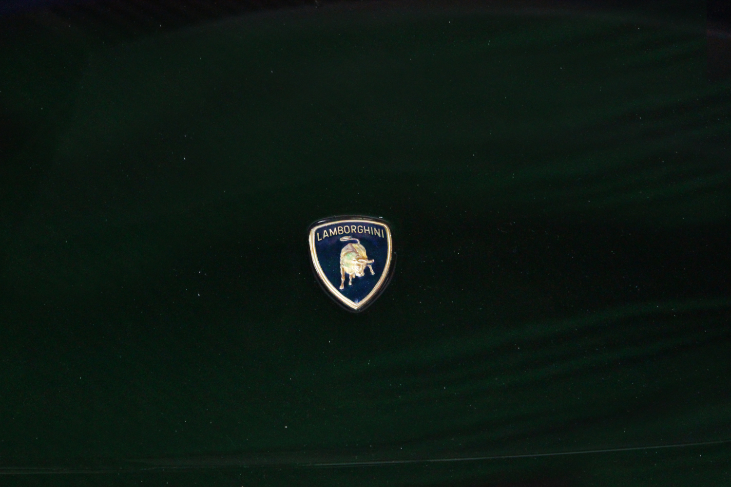 Эмблема Lamborghini