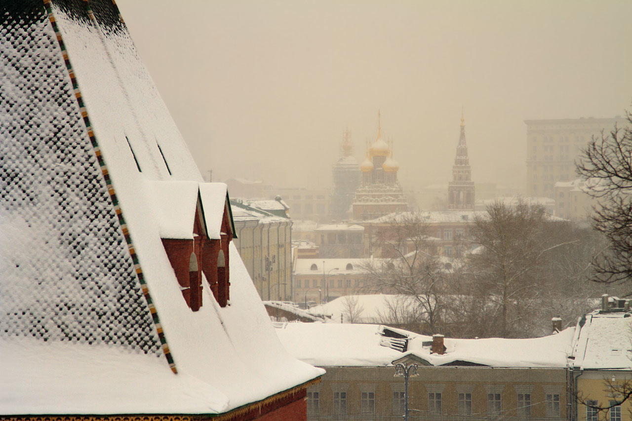 зима на крышах