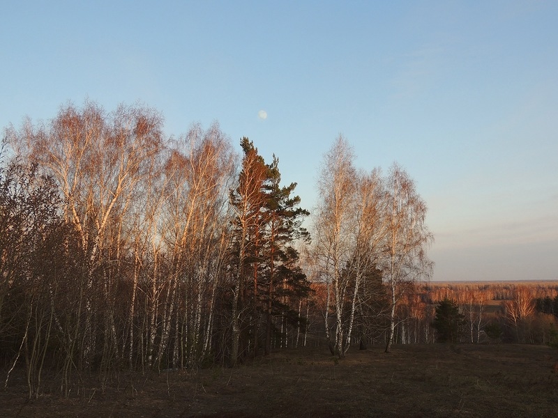 луна на закате солнца