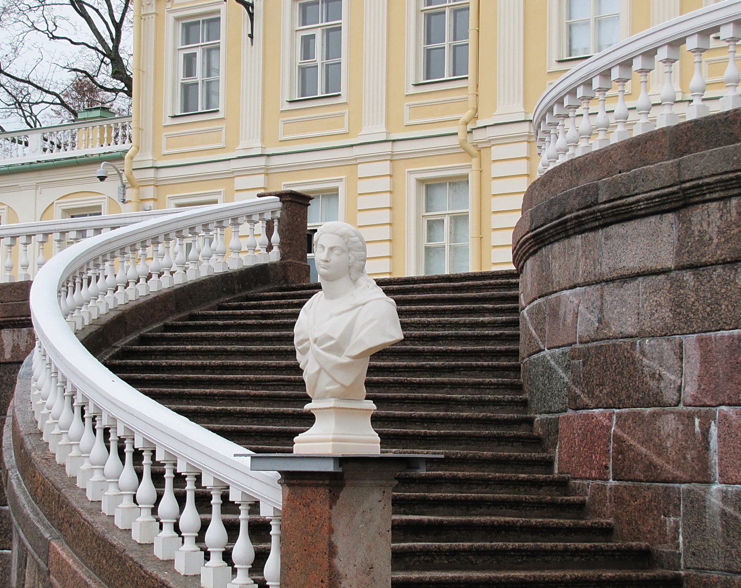 Дворцовая лестница