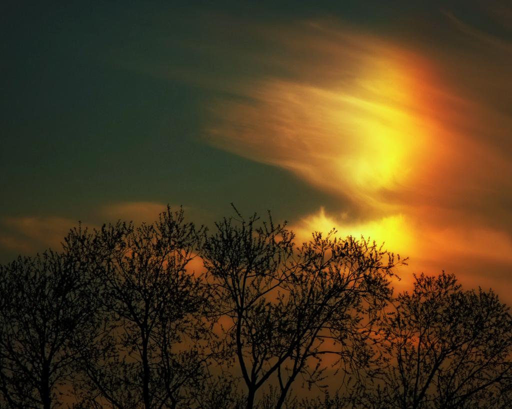 Однажды, апрельским вечером..