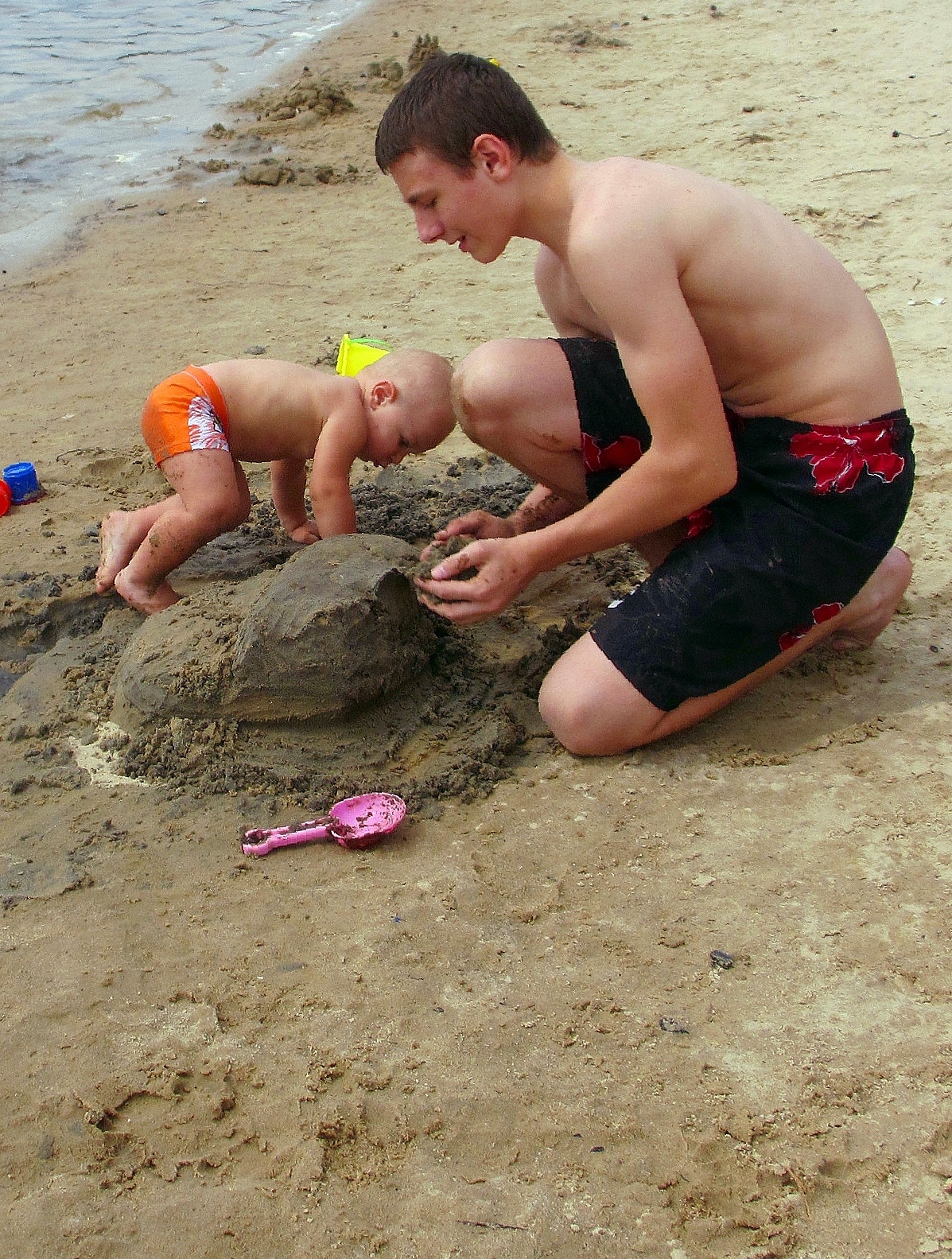 Строим зАмок из песка