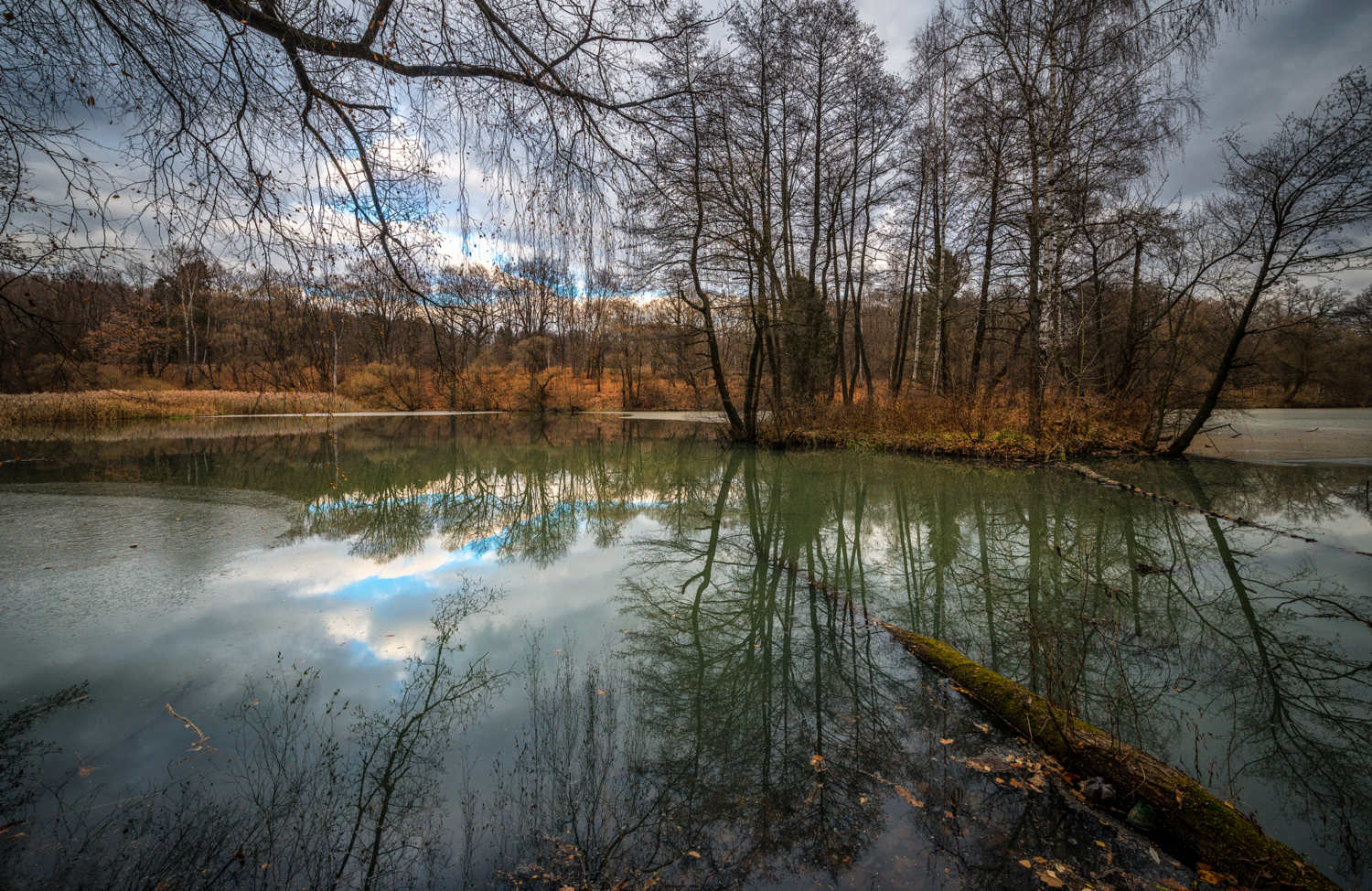 Уже не осень, еще не зима