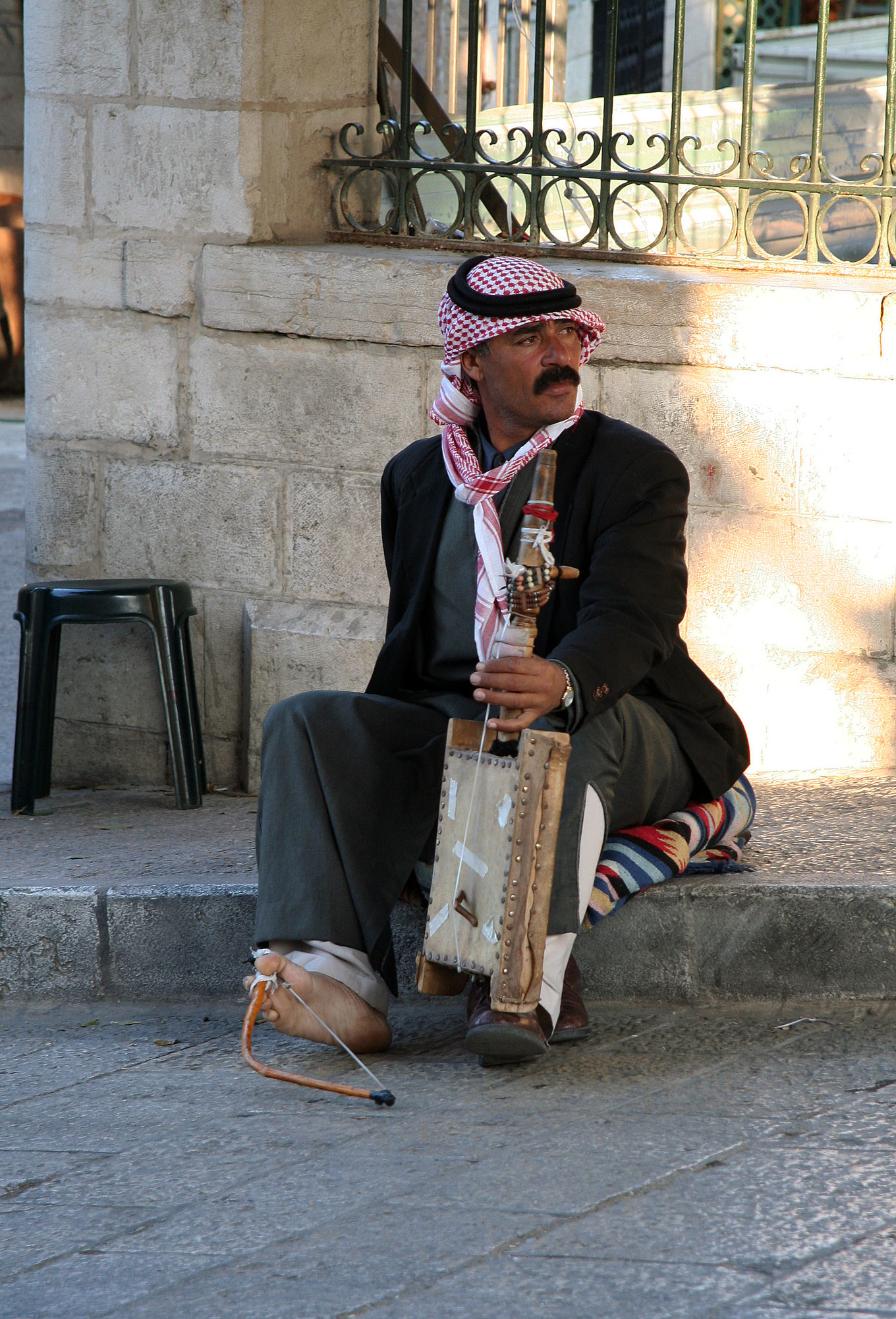 Музыкант на улице.
