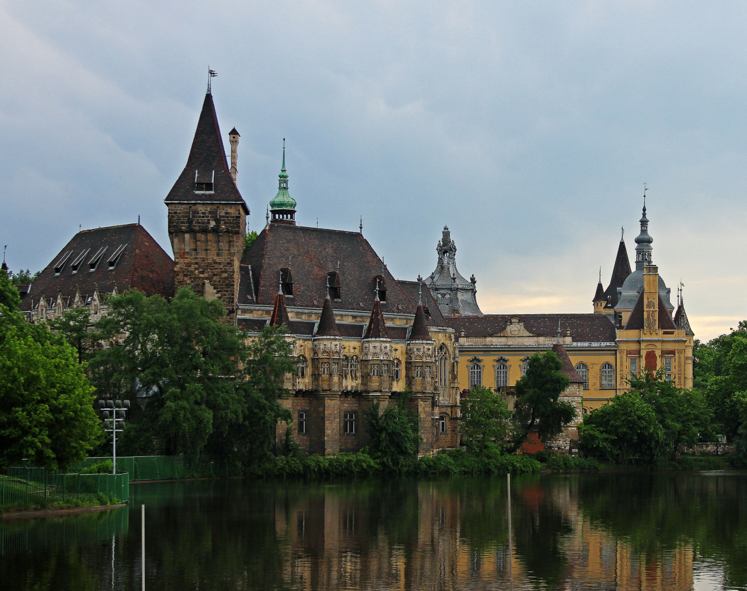Замок Вайдахуняд-Венгрия.
