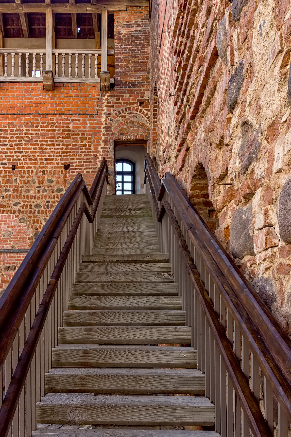 Лестница в Мирском замке