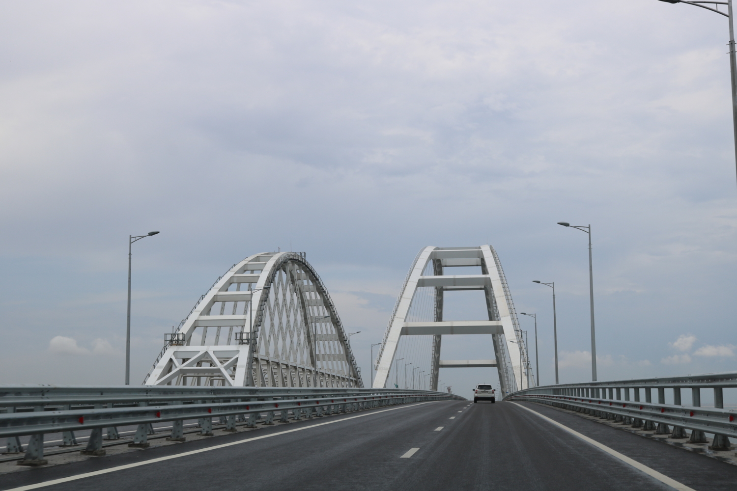Арки Крымского моста