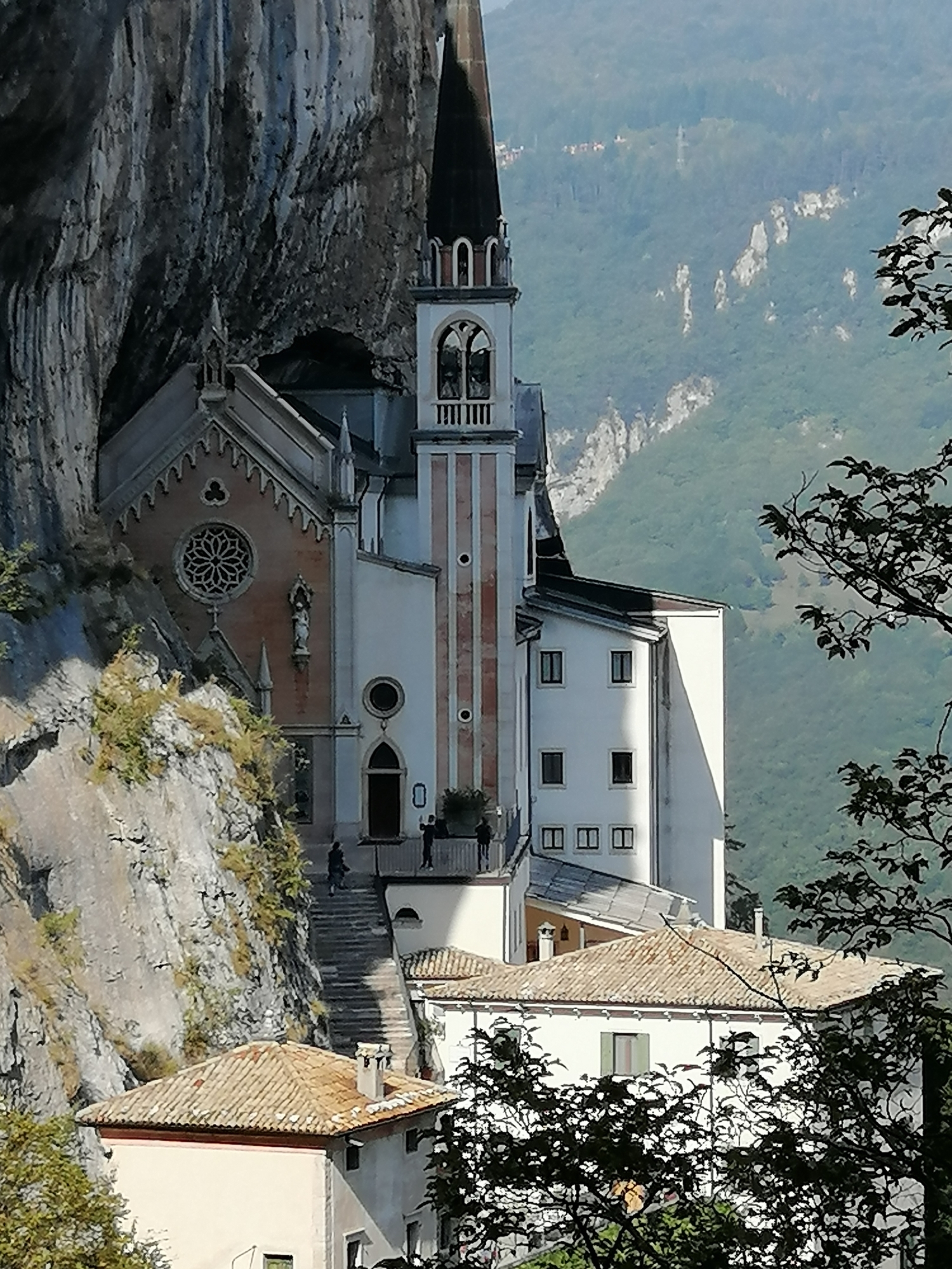 церковь мадонны с короной верона италия