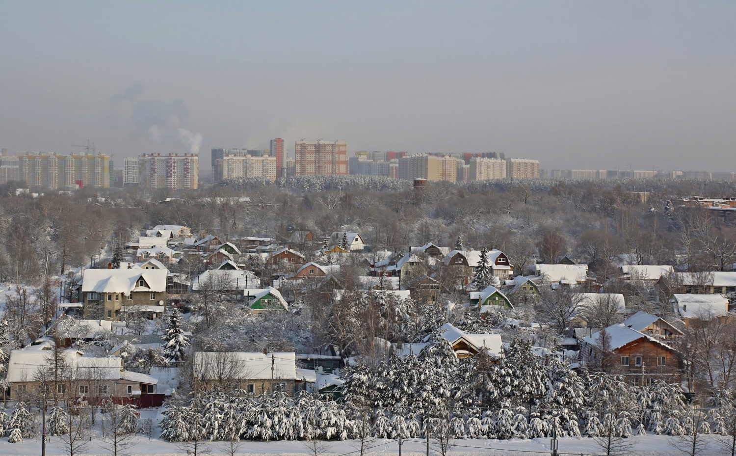 А за городом зима...