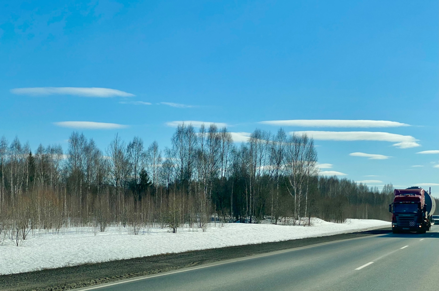 Апрельские параллели