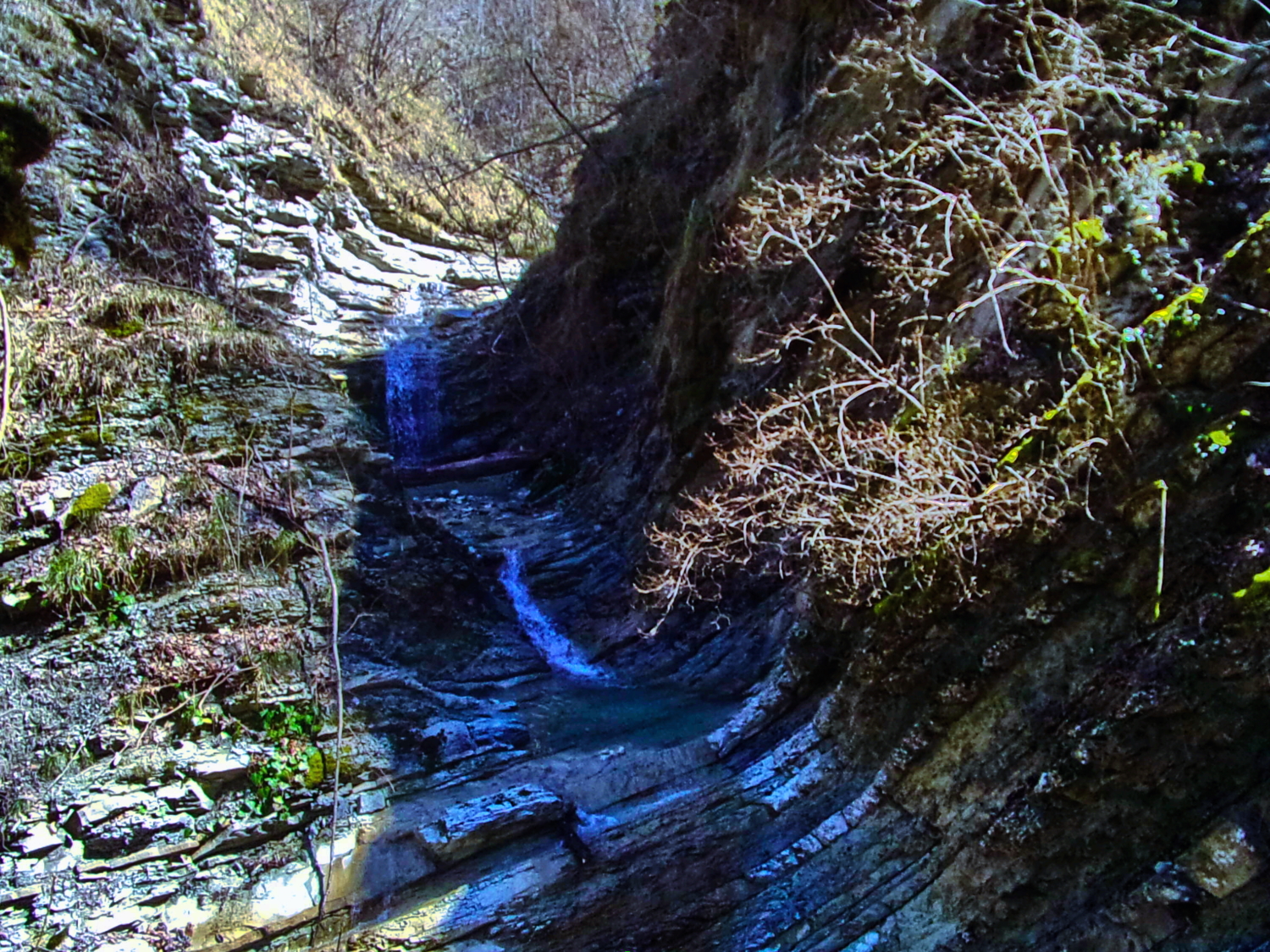водопады у верхнего течения 24