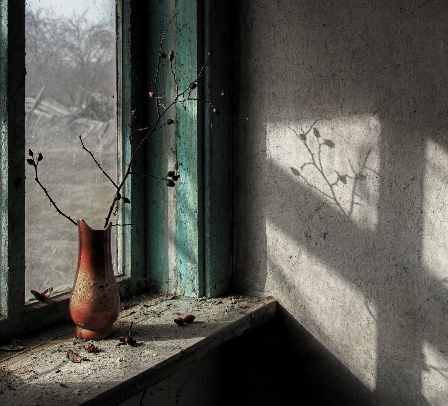 Старое окно