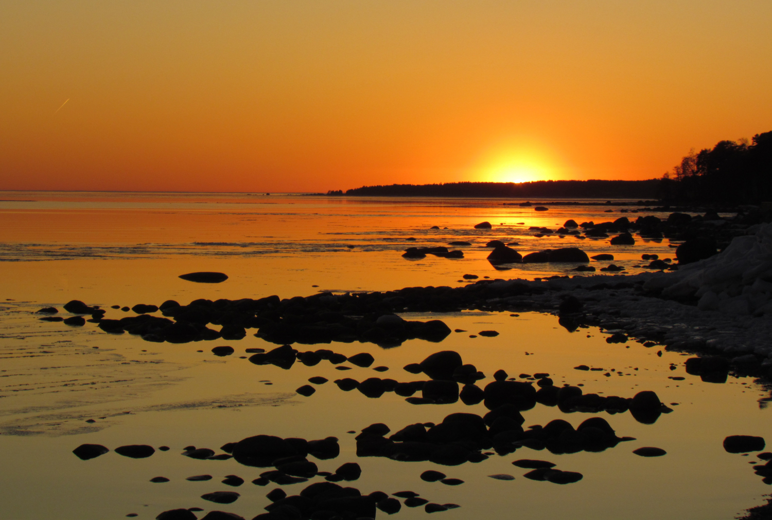 Оранжевое небо, оранжевое море