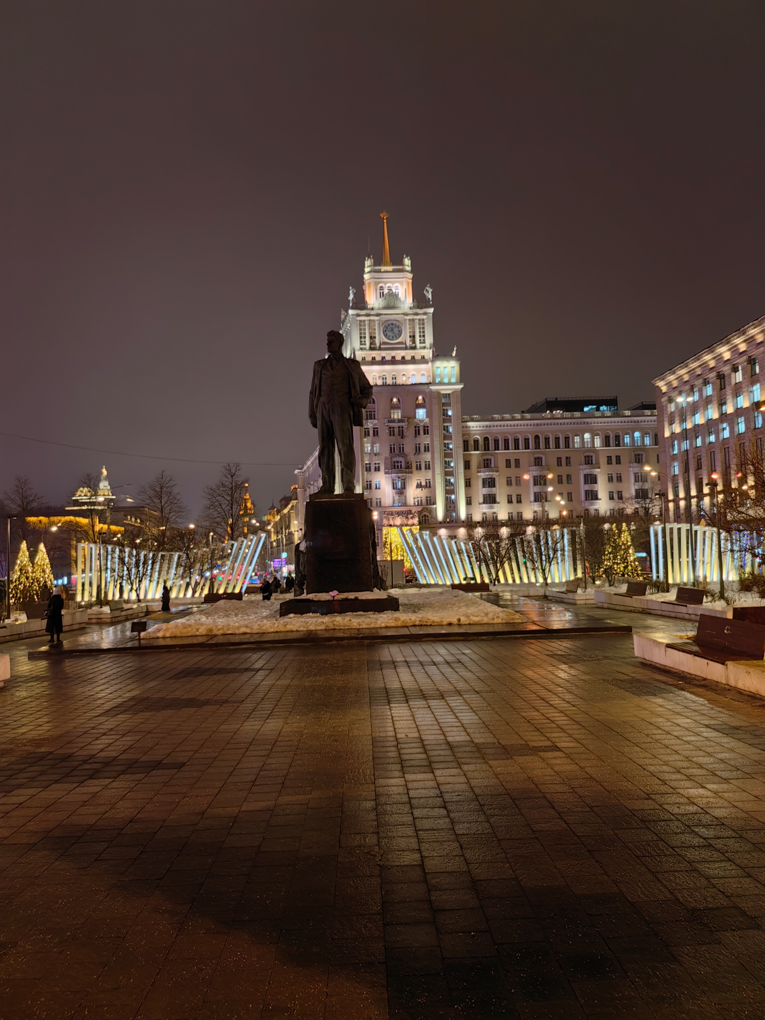 Площадь Маяковского