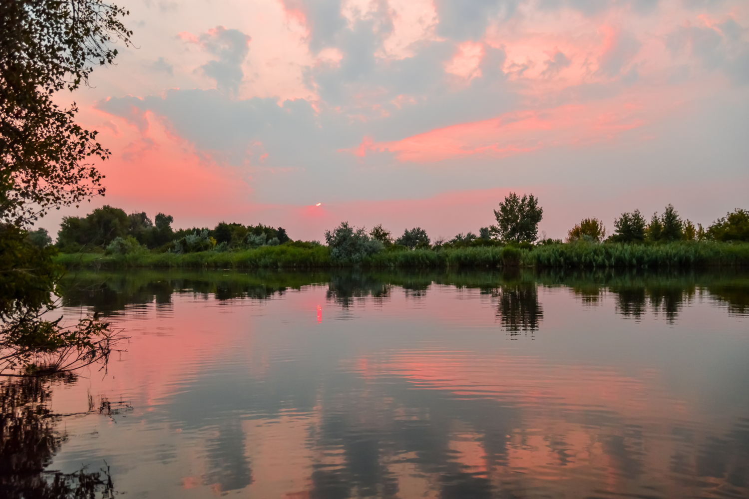 Что было, то было. Закат заалел…