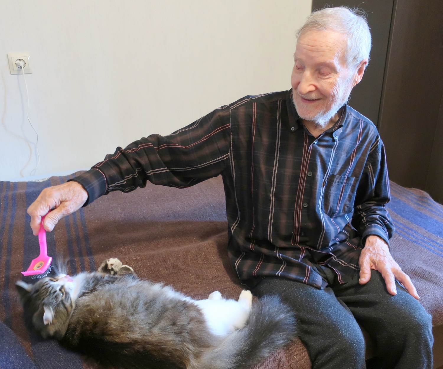 У одного - любовь, у другого - счастье.