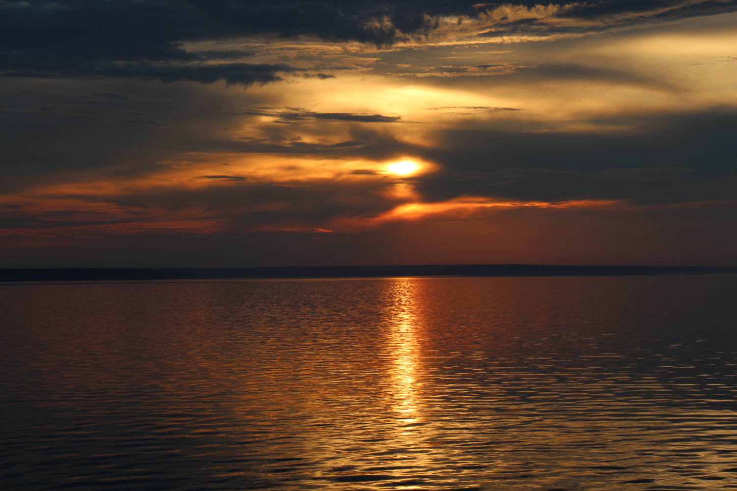 гнетущий закат