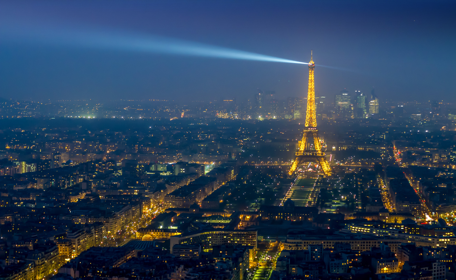 Луч над городом