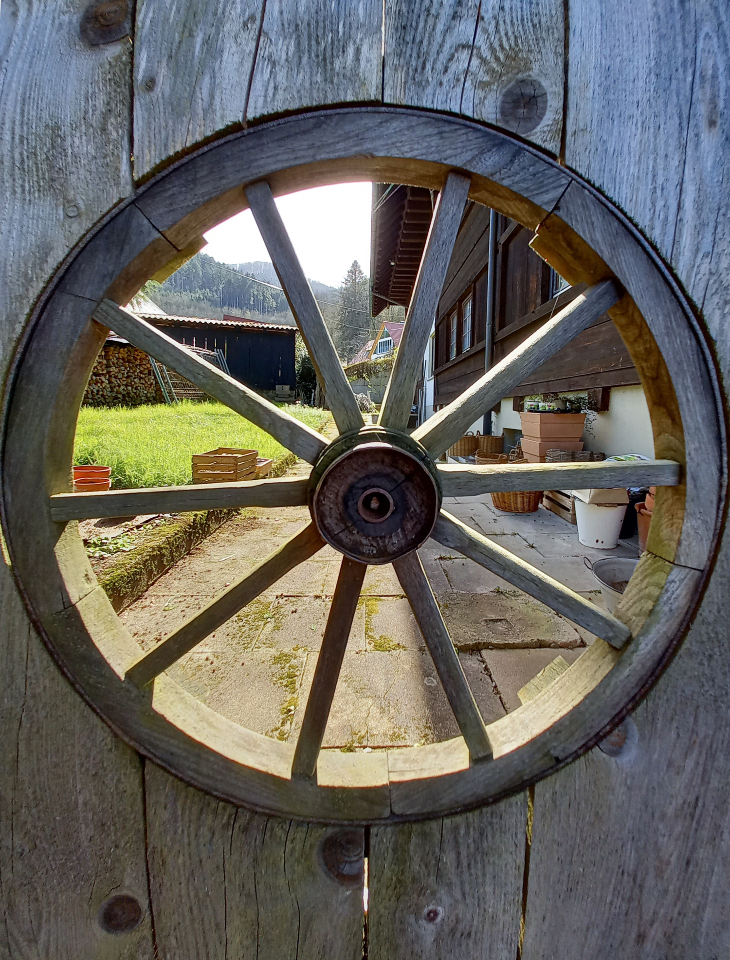 Чтобы просто заглянуть