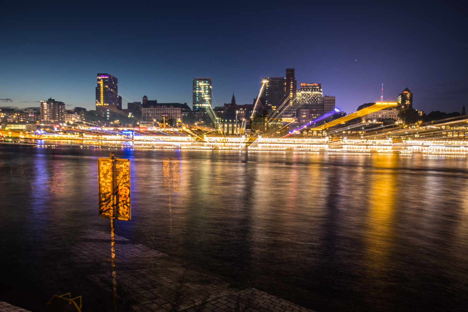 Закат на Эльбе