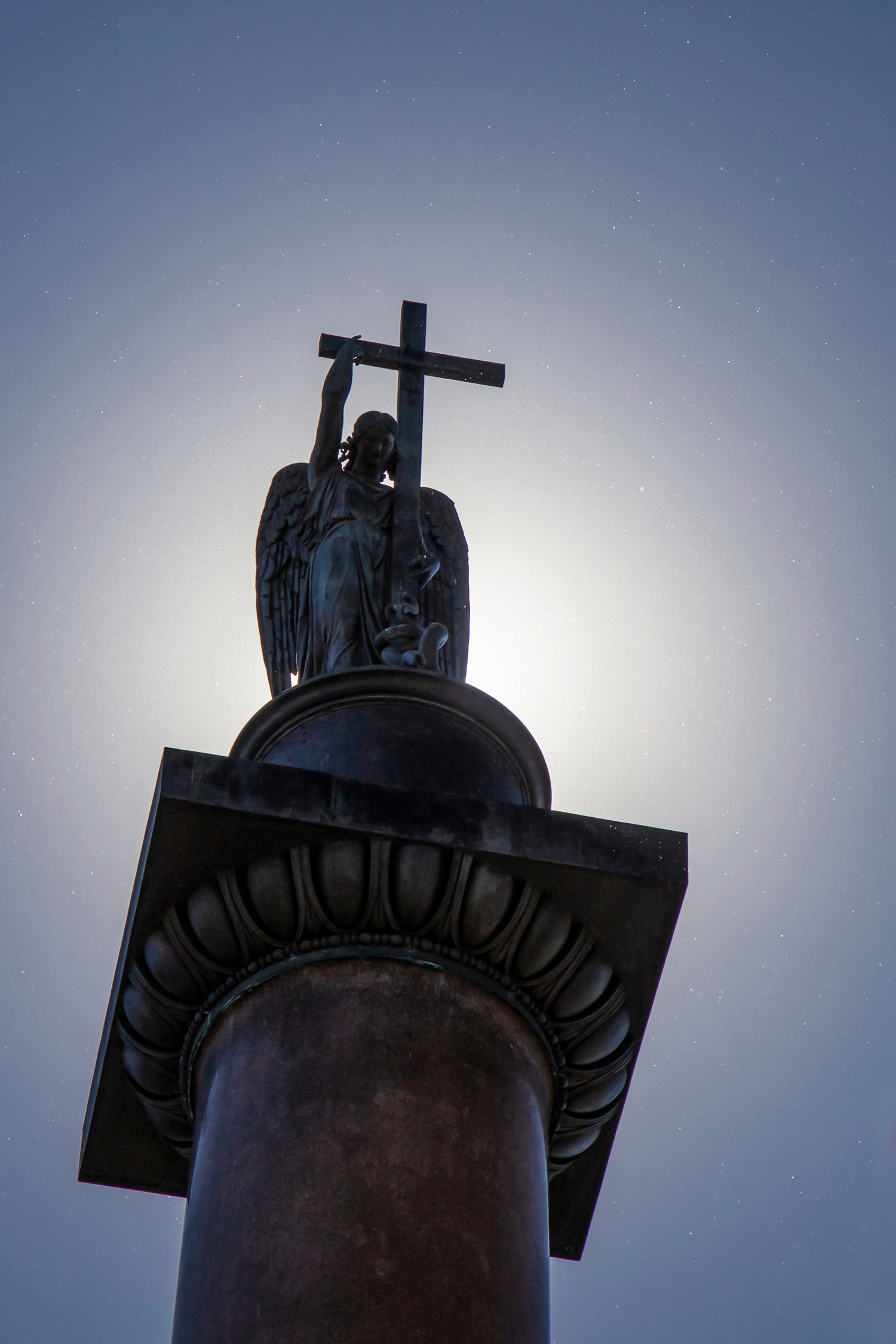 Ангел над городом