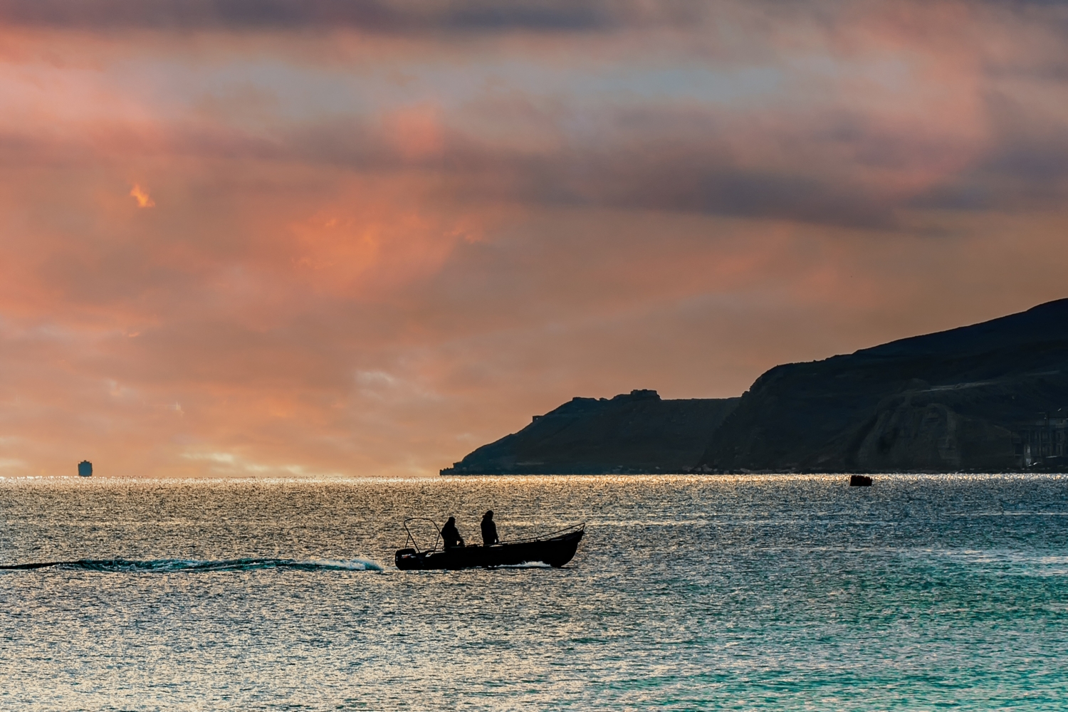 На рыбалку, на рассвете
