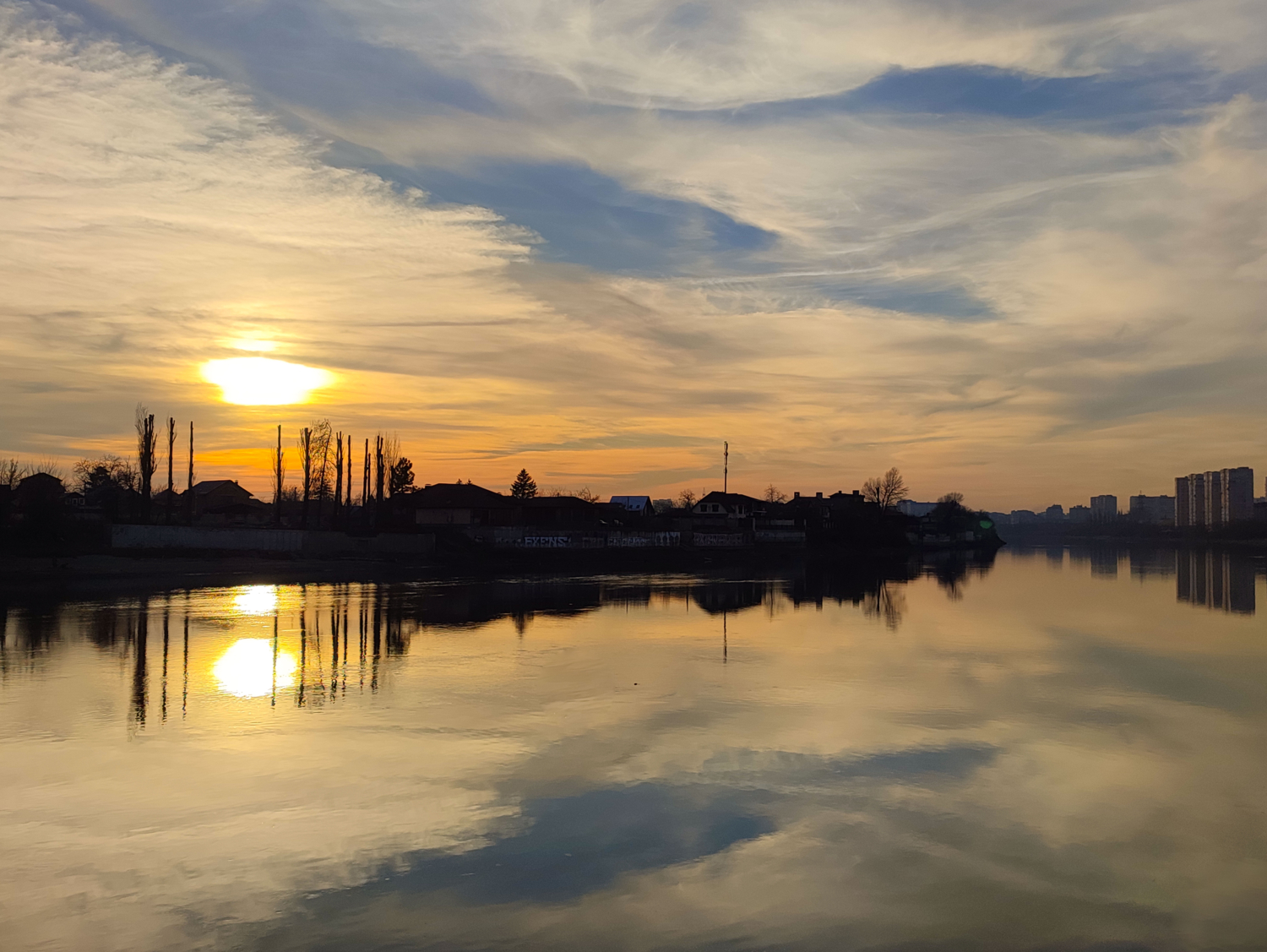 Дымка зимнего заката