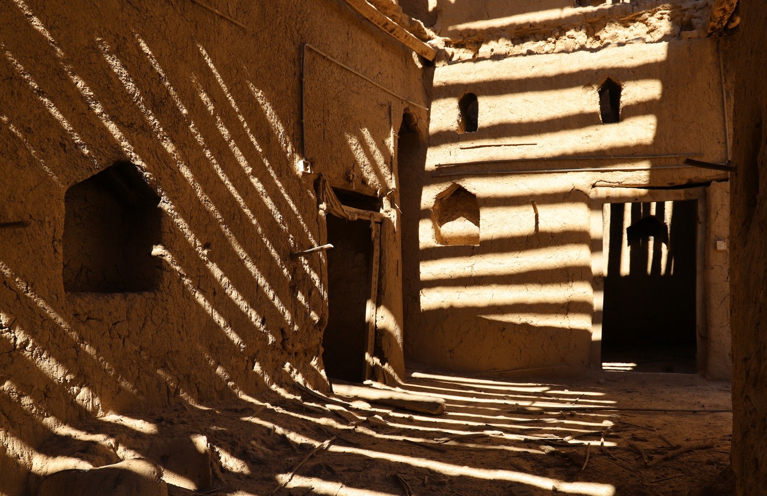 люди ушли,тени остались