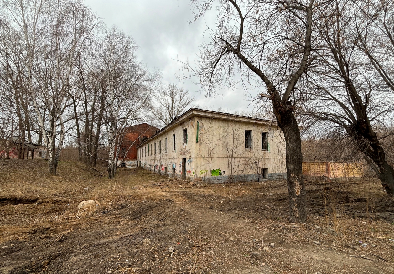 Территория расформированной воинской части