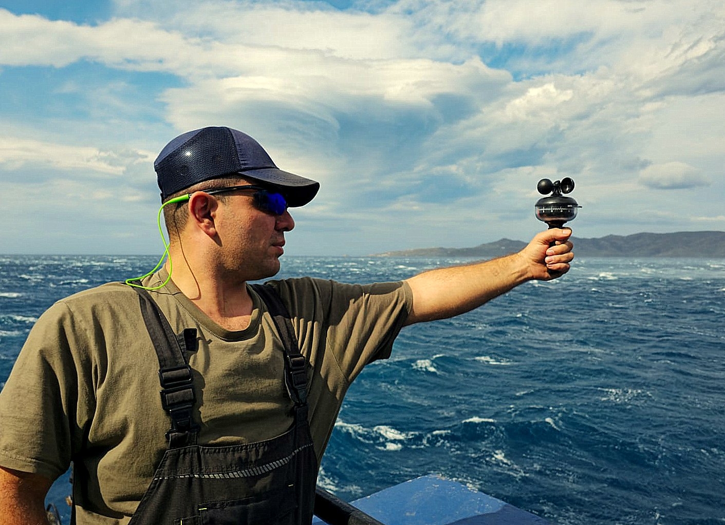 Шесть баллов по шкале Бофорта