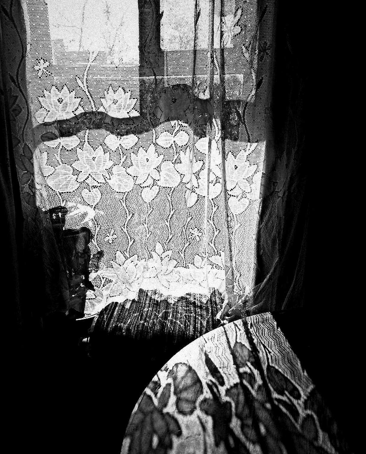 Окно.Деревня.Самовар.. Свет.Тени.Солнце.Занавеска)