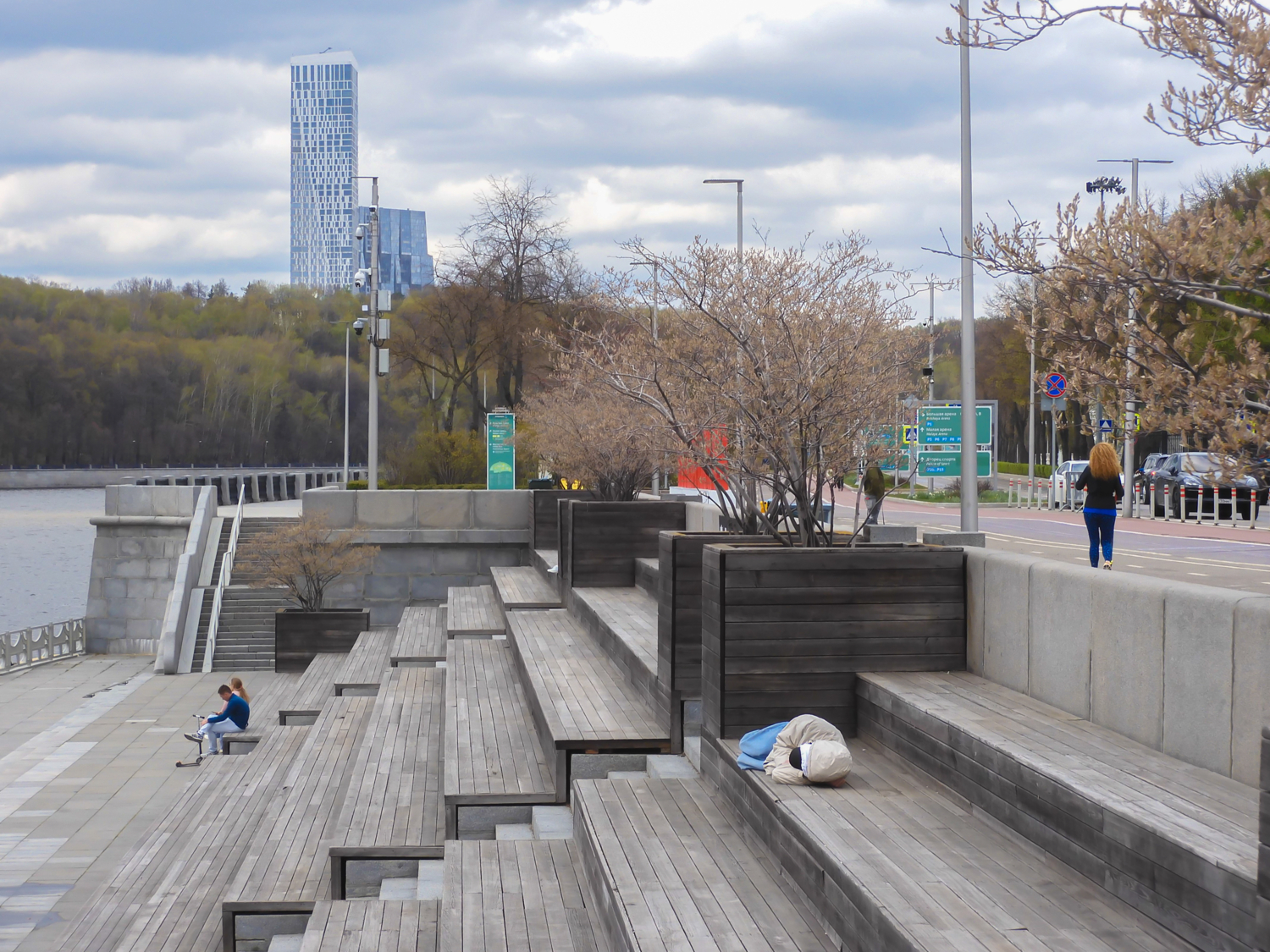 Жесткое ложе...