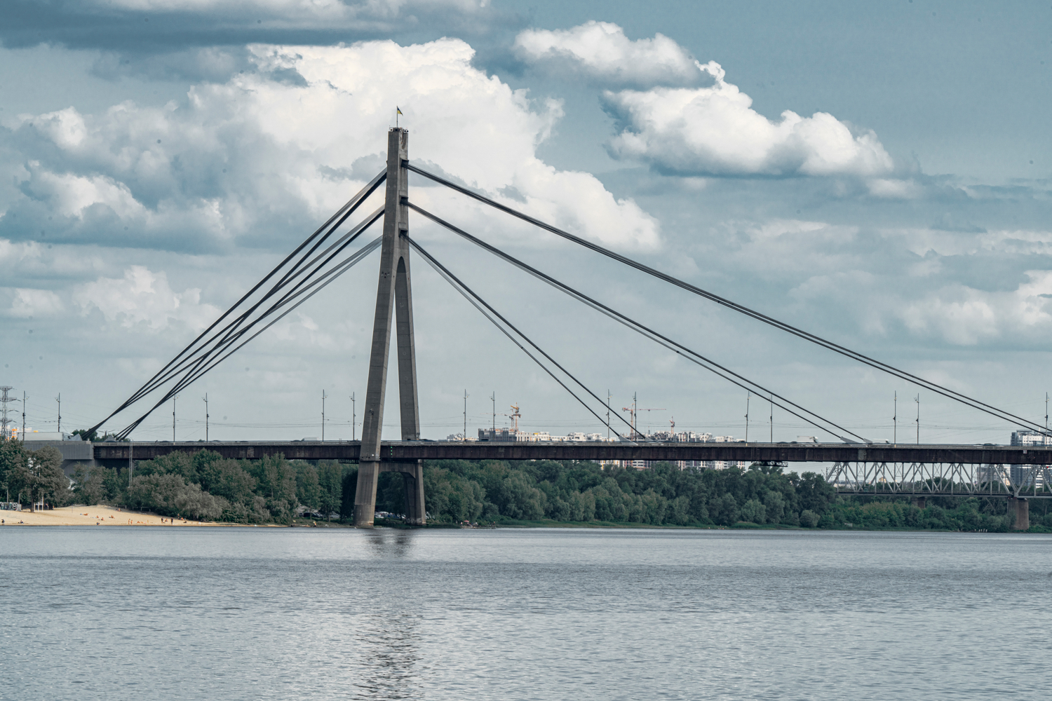 Опорная стойка большого моста