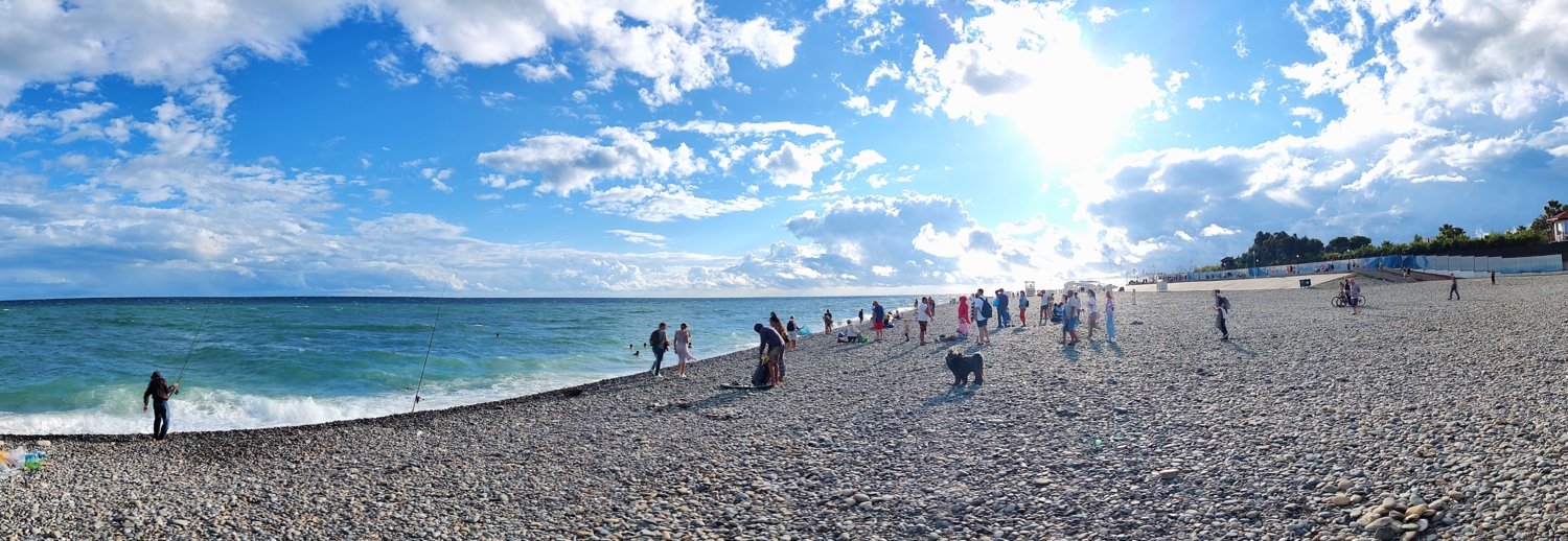 Прямо в глаза.