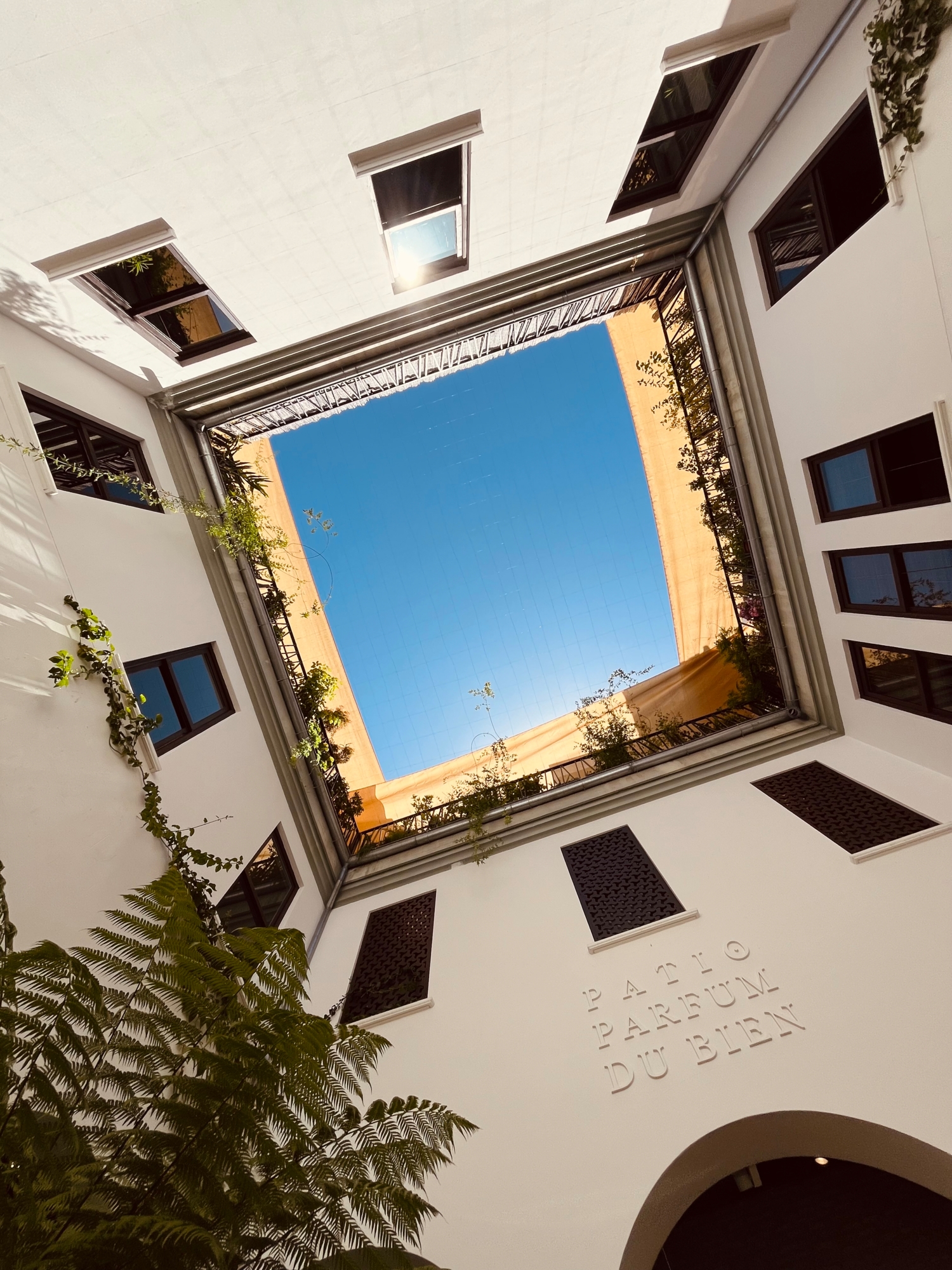 Синий квадрат