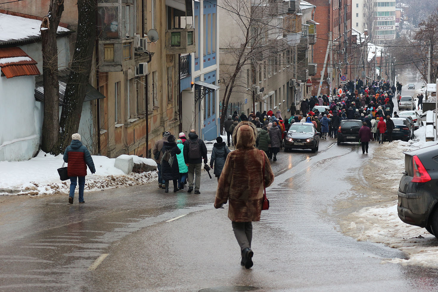 Догнать и слиться.