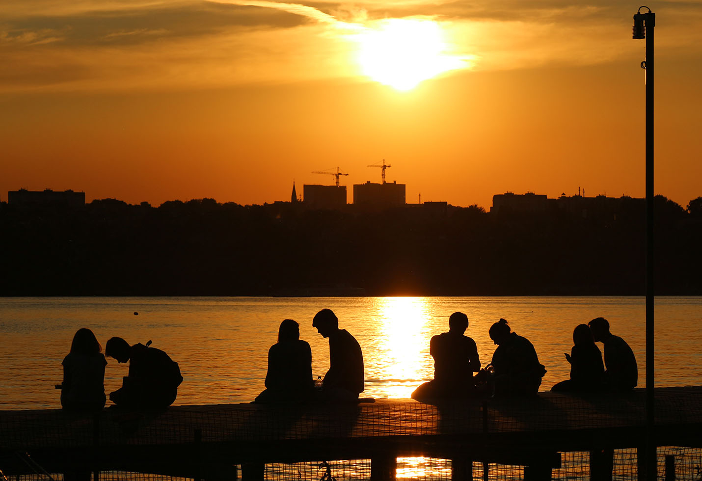 Романтичный час заката.