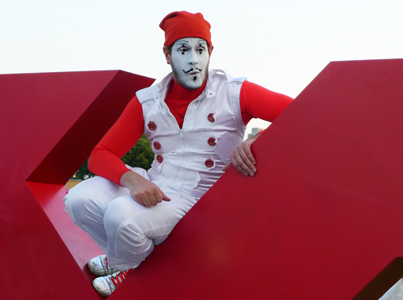 Похоже, он знал тему конкурса )