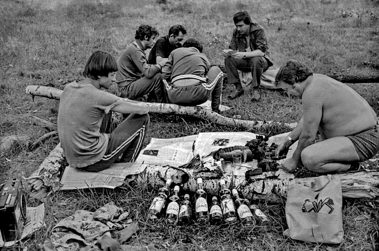 Скоро пригласят.