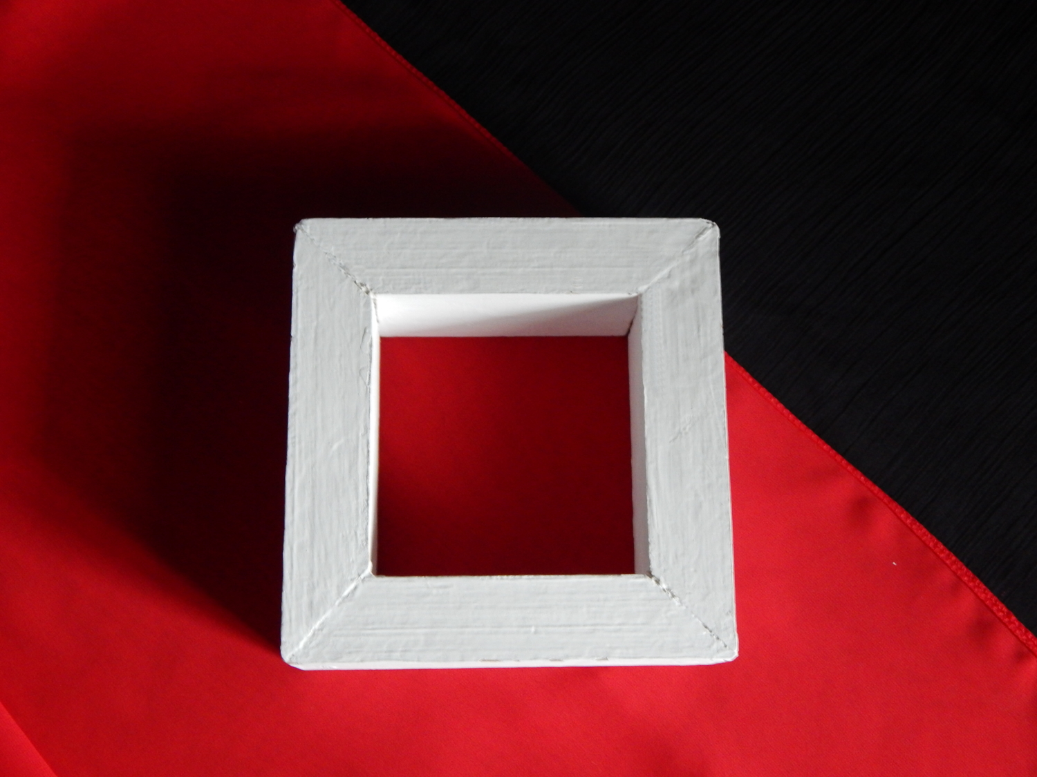 Трехцветная геометрия