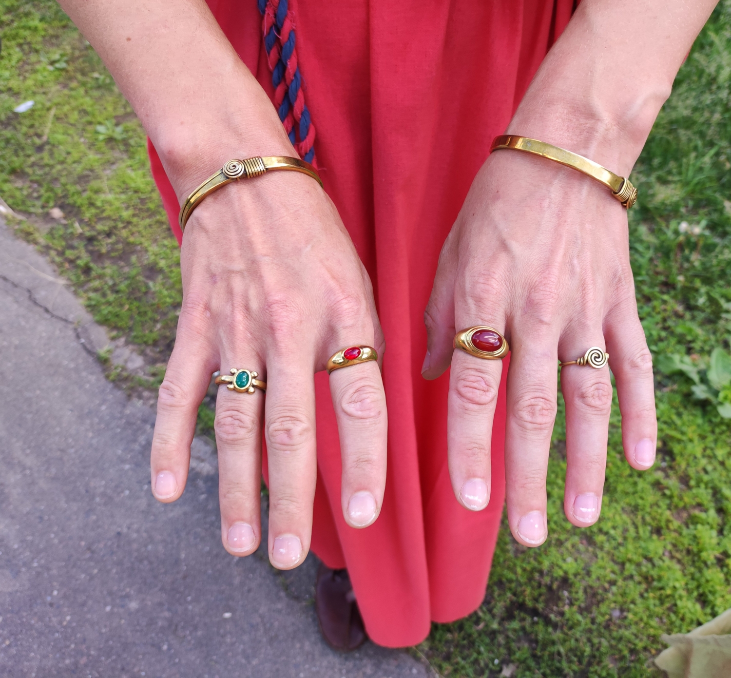 Аутентичные украшения