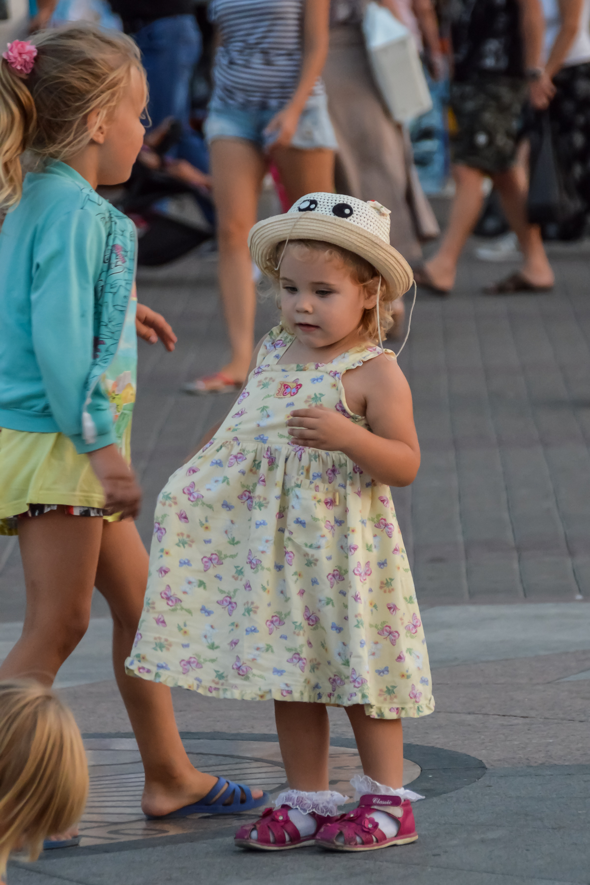 Дама в панаме