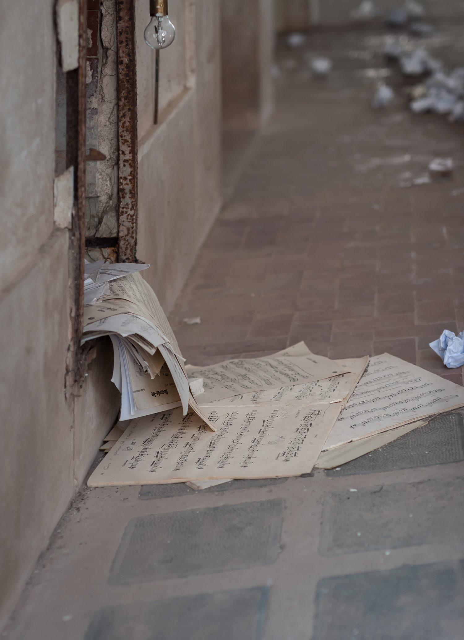 Листья бумаги