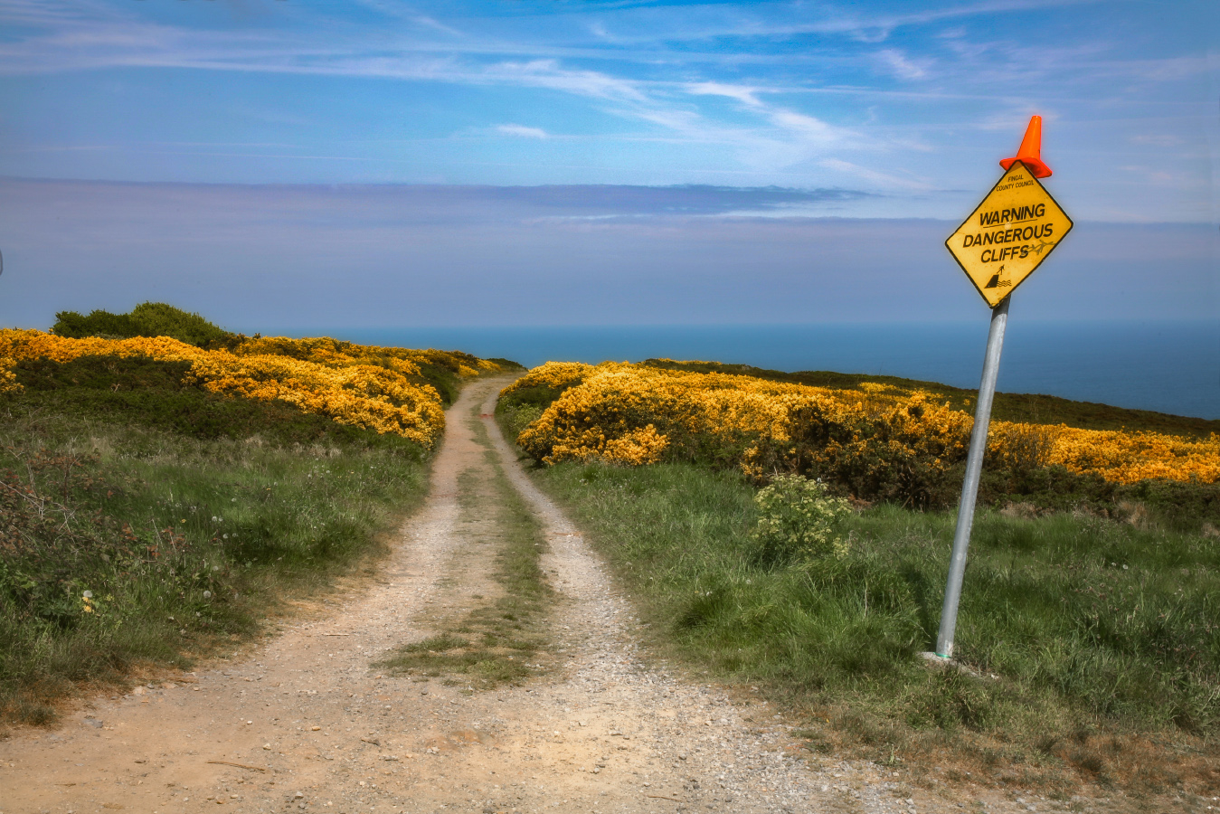 Ты туда не ходи, совсем мёртвый будешь